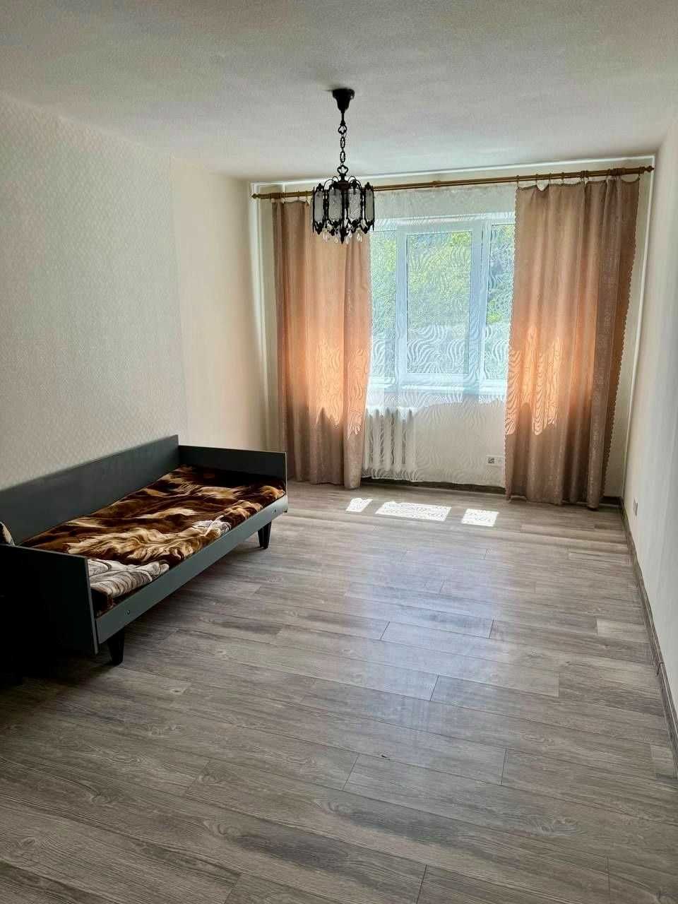 Продам 2 квартиру , Ньютона 133 Б
