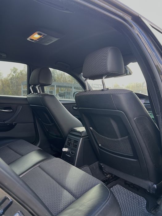 BMW E90 2009 2.0 дизель