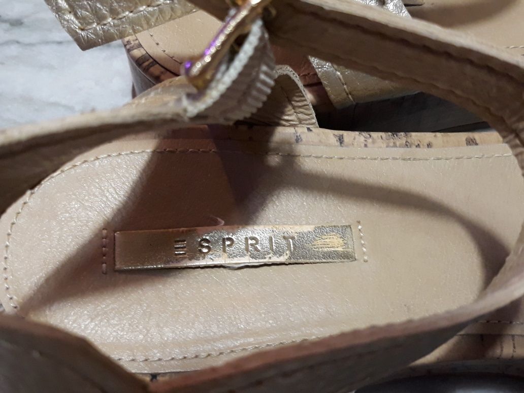 Złote sandałki Esprit platyna rozmiar 40 eko skóra