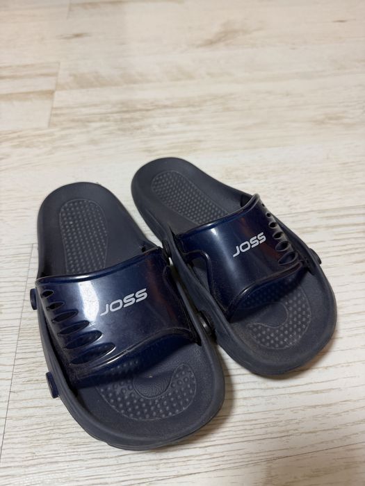 Шлепанцы joss 34