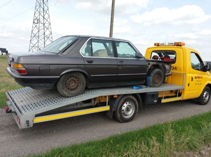 POMOC DROGOWA, laweta, holowanie, transport samochodów i maszyn