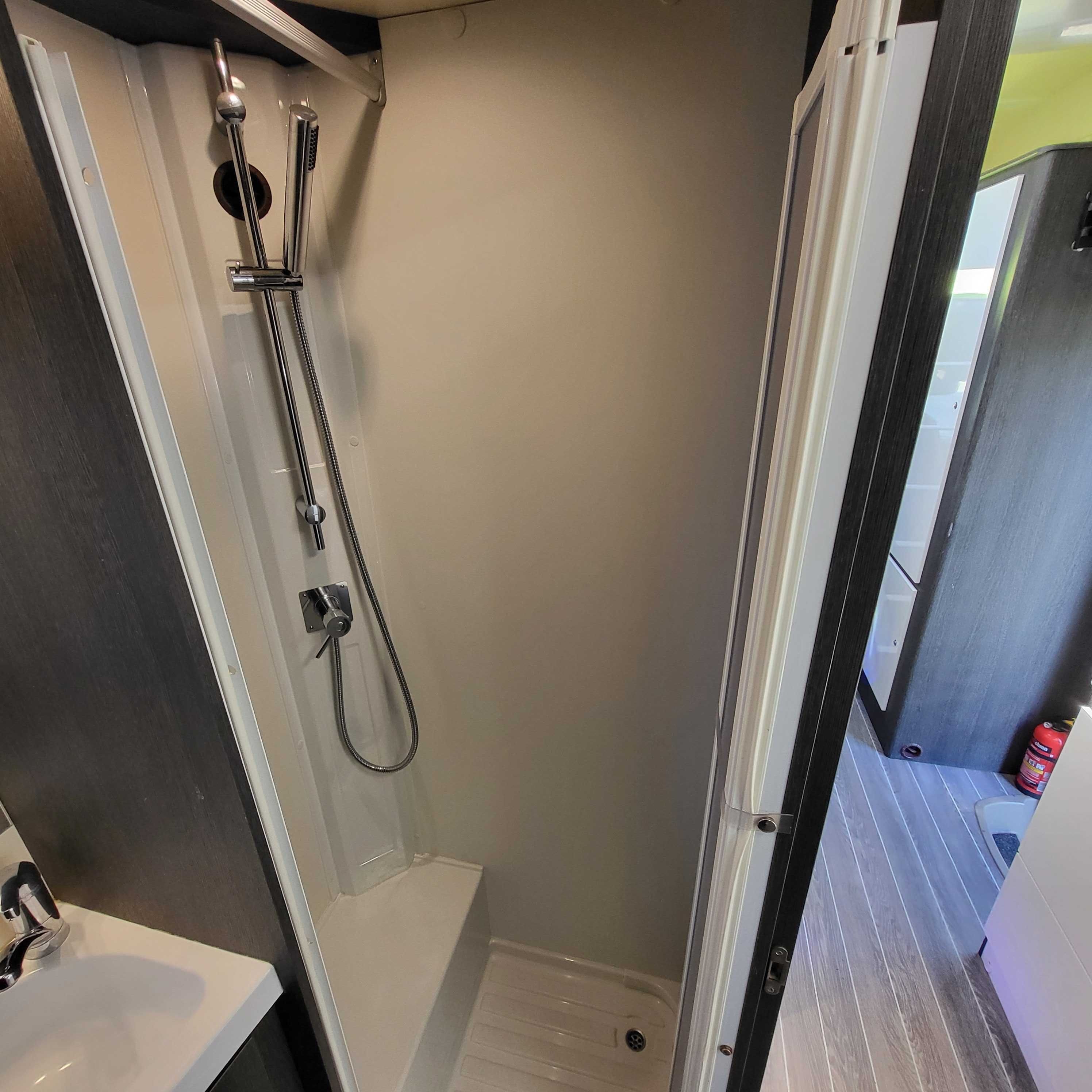 Kamper wynajem VIP 6* Bogate Wyposażenie* Do Wynajęcia Wypożyczalnia