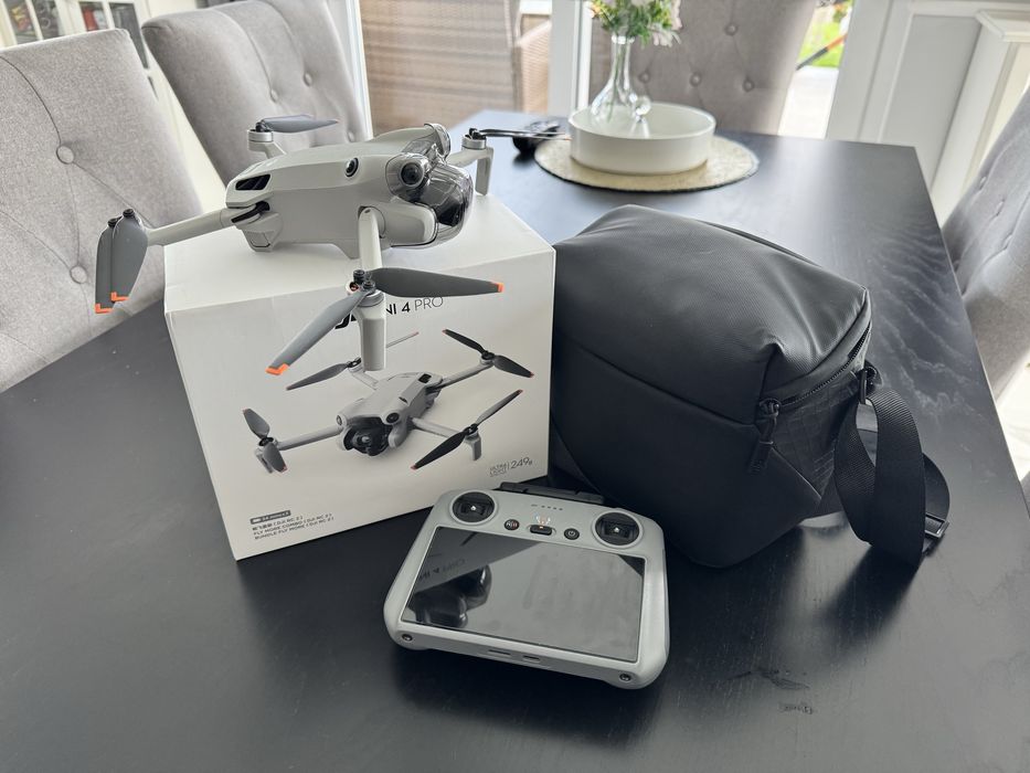 DJI Mini 4 Pro Fly More Combo DJI Care Refresh jak nowy