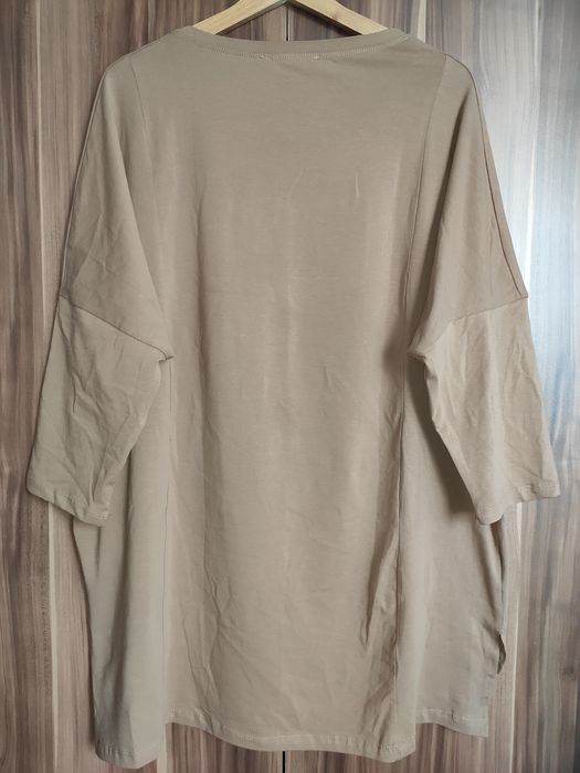 Ładna nowa bluzka z mieniącymi piórami rękaw 3/4