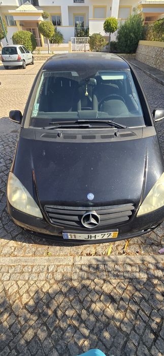 Mercedes A 150 preto