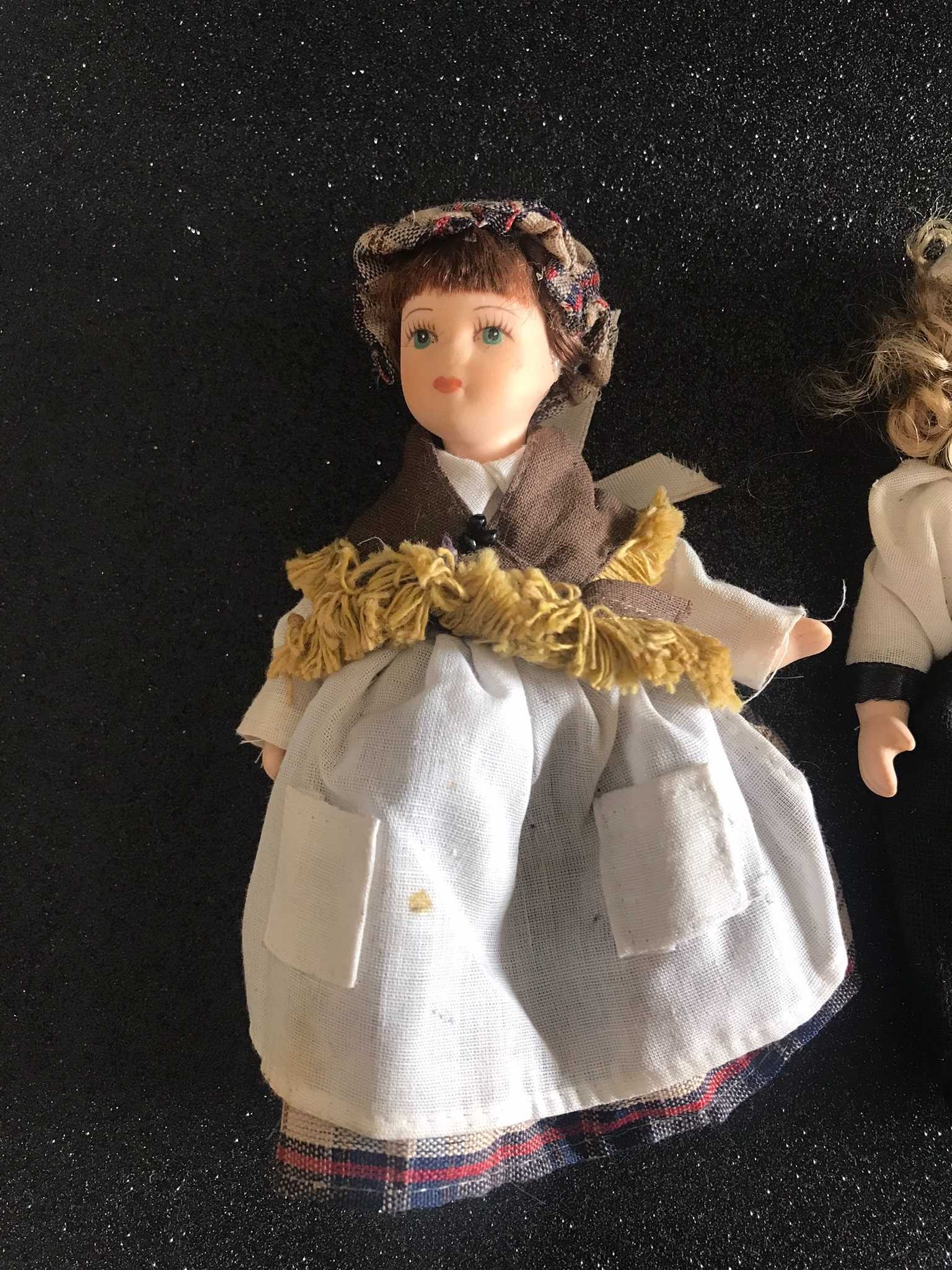 Conjunto 3 Bonecas de Porcelana