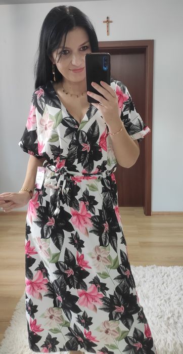 Sukienka długa maxi w kwiaty