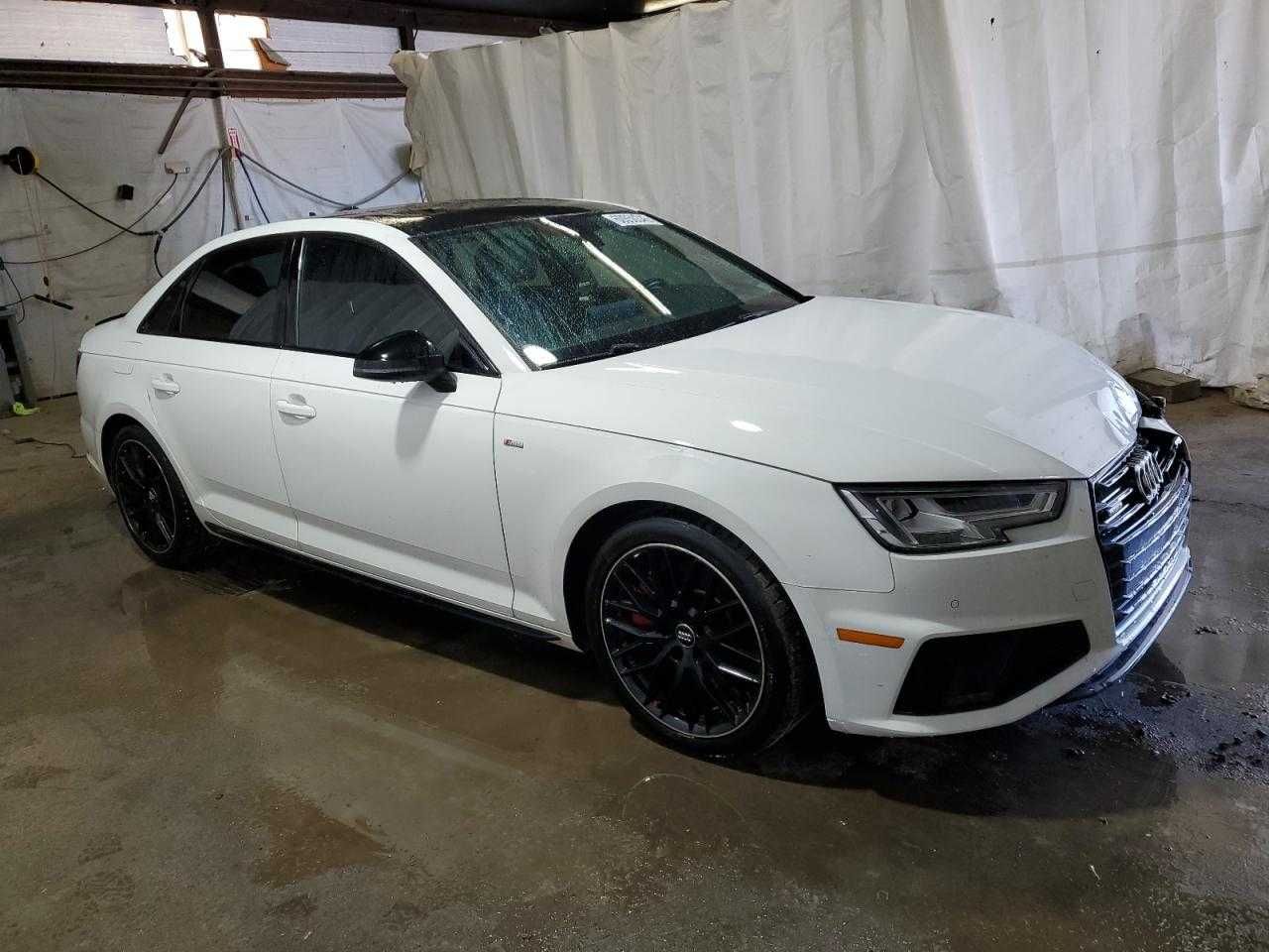 Audi a4b9 з америки