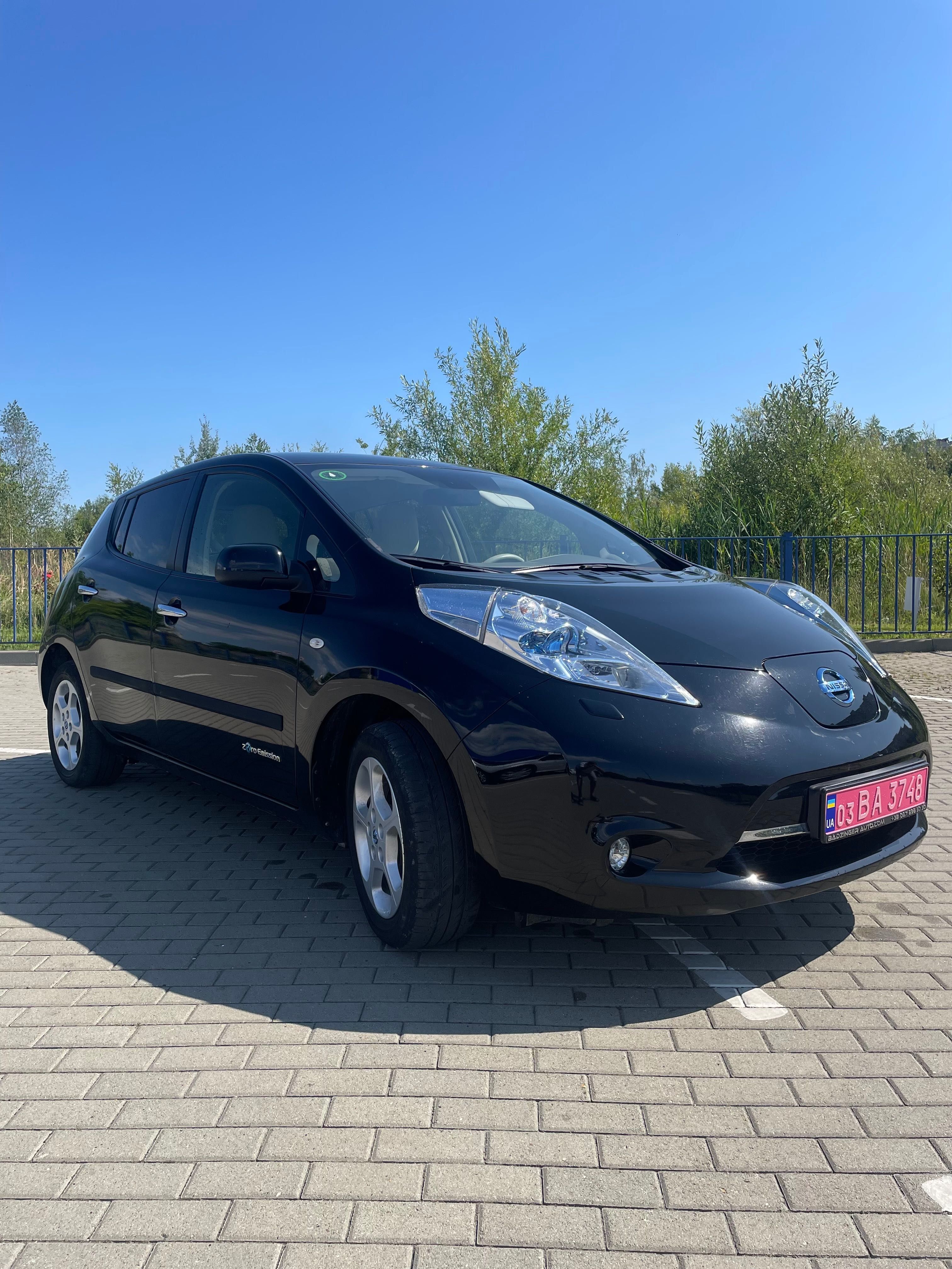 Nissan Leaf  24 kW 2013