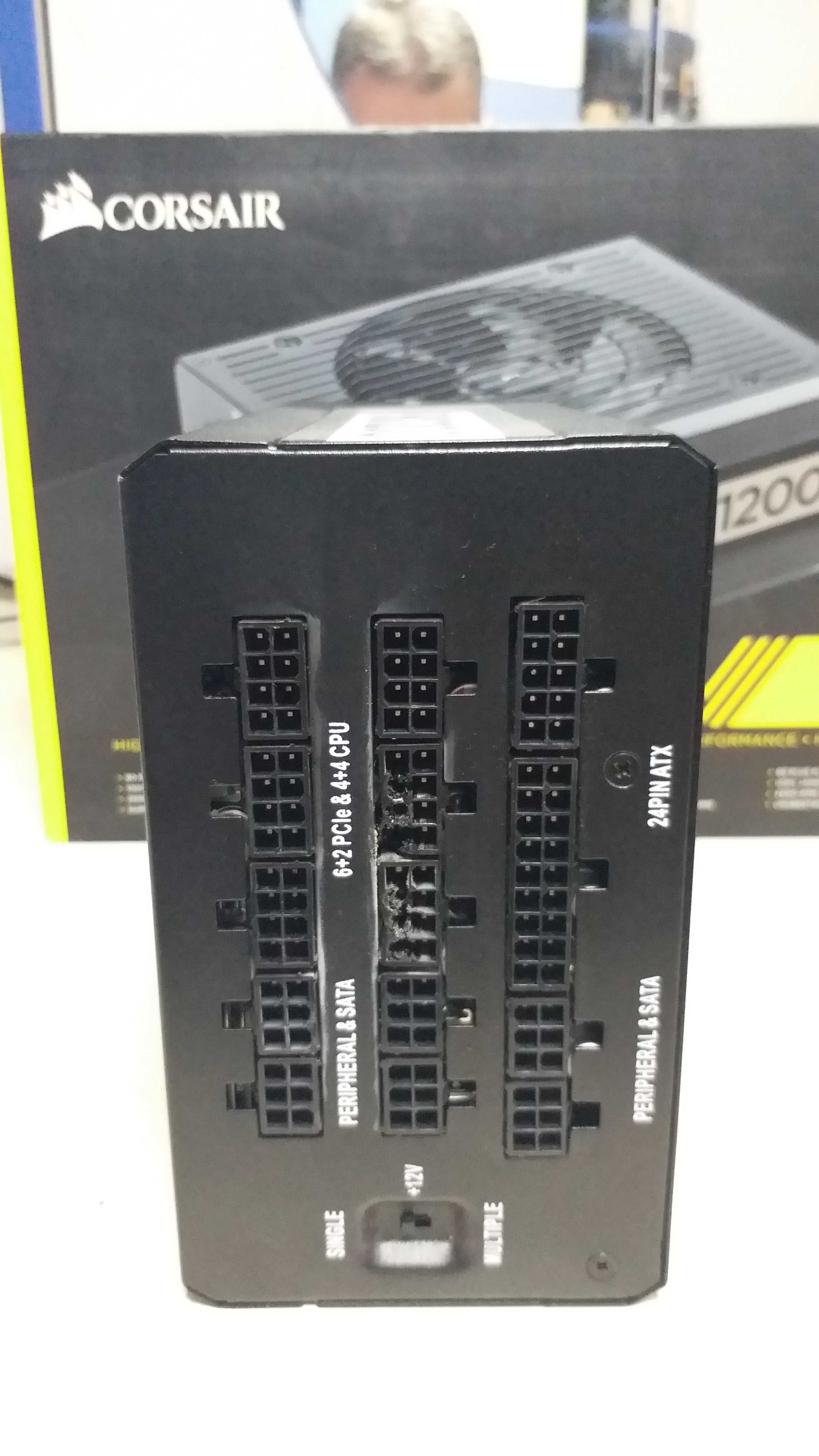 Блок живлення Corsair HX1200 80 PLUS Platinum, 1200 Watt