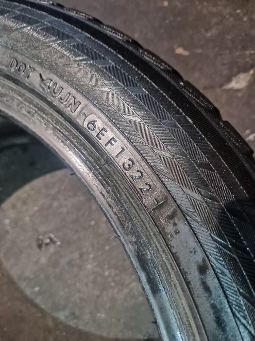 2x opony zimowe 235/45R19 Yokohama V905 klasa premium 2022r.