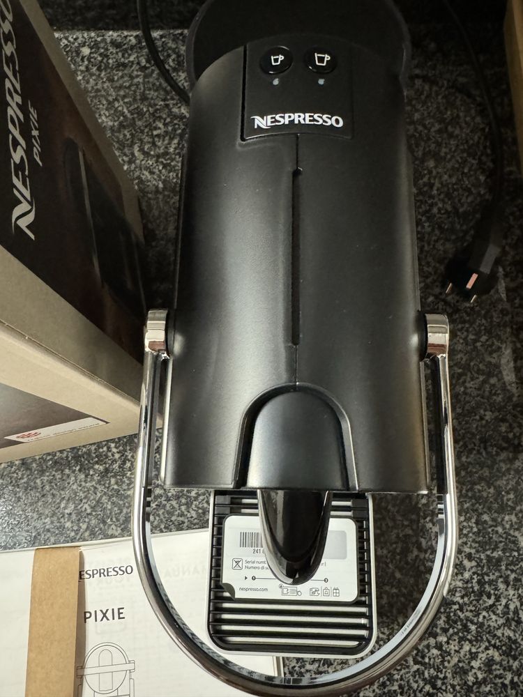 Nespresso Pixie Nova