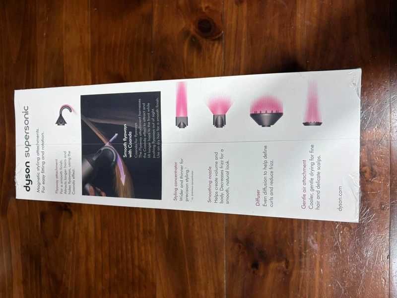 Nowa suszarka Dyson Supersonic  Fuksja