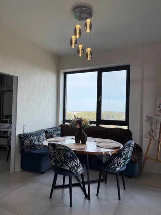 Продажа прикольной видовой двухуровневой квартиры с ремонтом