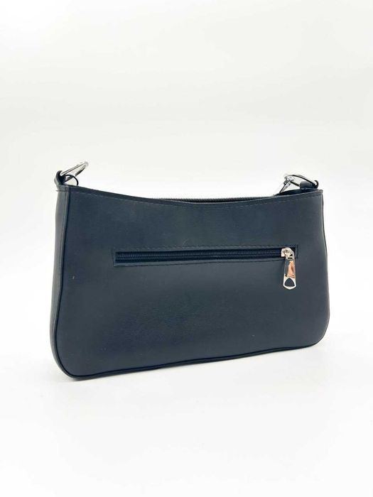 Чорна жіноча сумка з тисненням "крокодил"