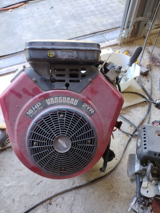 Silnik do traktorków ogrodowych