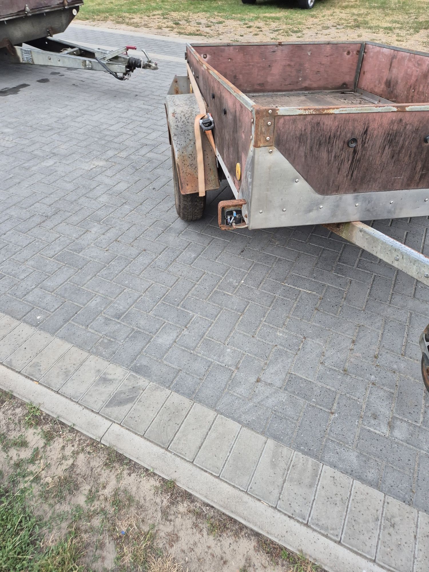 Przyczepka samochodowa lekka 2x1.3 Brenderup