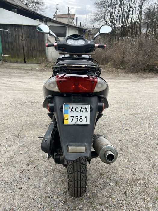 Продам скутер 80кубів