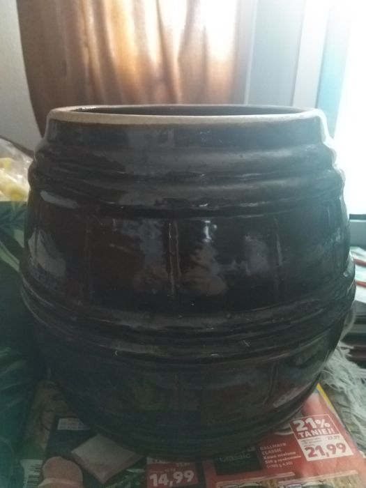 Duża stara ogrodowa donica ozdobna doniczka beczułka z czasów PRL-U