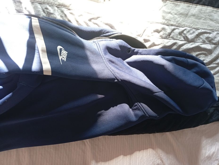 Casaco da Nike e calças do PSG