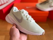 Кросівки Nike Revolution 7	кроссовки FB2208-303