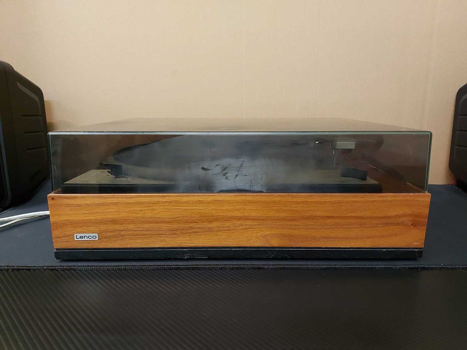 Gramofon Lenco L75