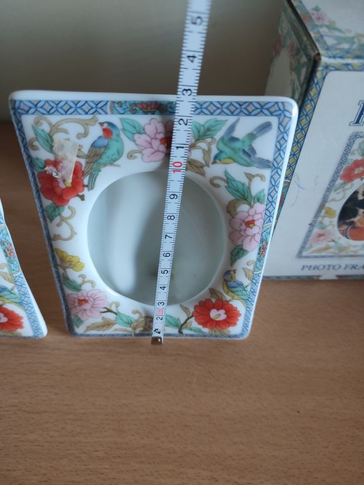 Conjunto de duas molduras em porcelana