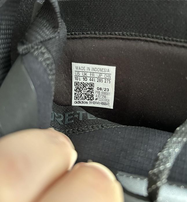 Кросівки ZNSORED High GORE TEX ID7296 US10 EU 44 27.5 
ID7296 / schw