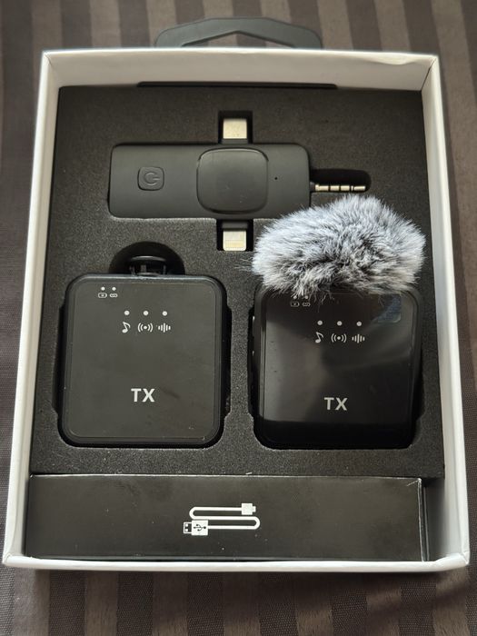 Бездротовий мікрофон петличка F11-2 (2 передавача + приймач)