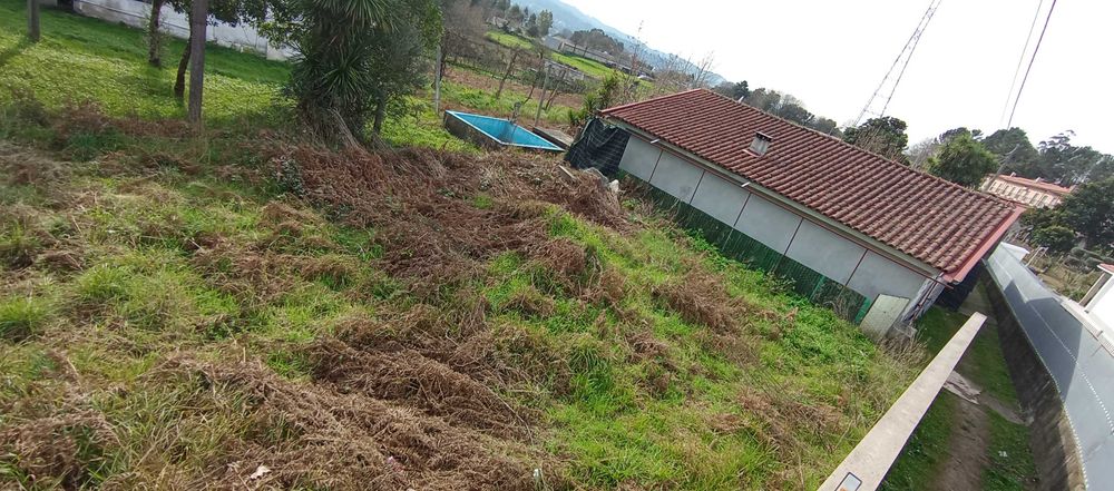 Vendo terreno Amares