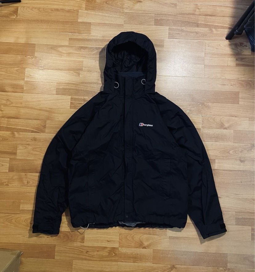 Куртка на мембрані BERGHAUS