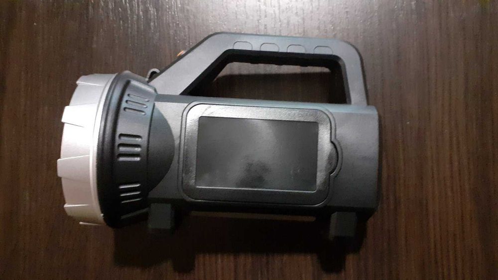 Фонарь туристический прожекторный аккумуляторный.