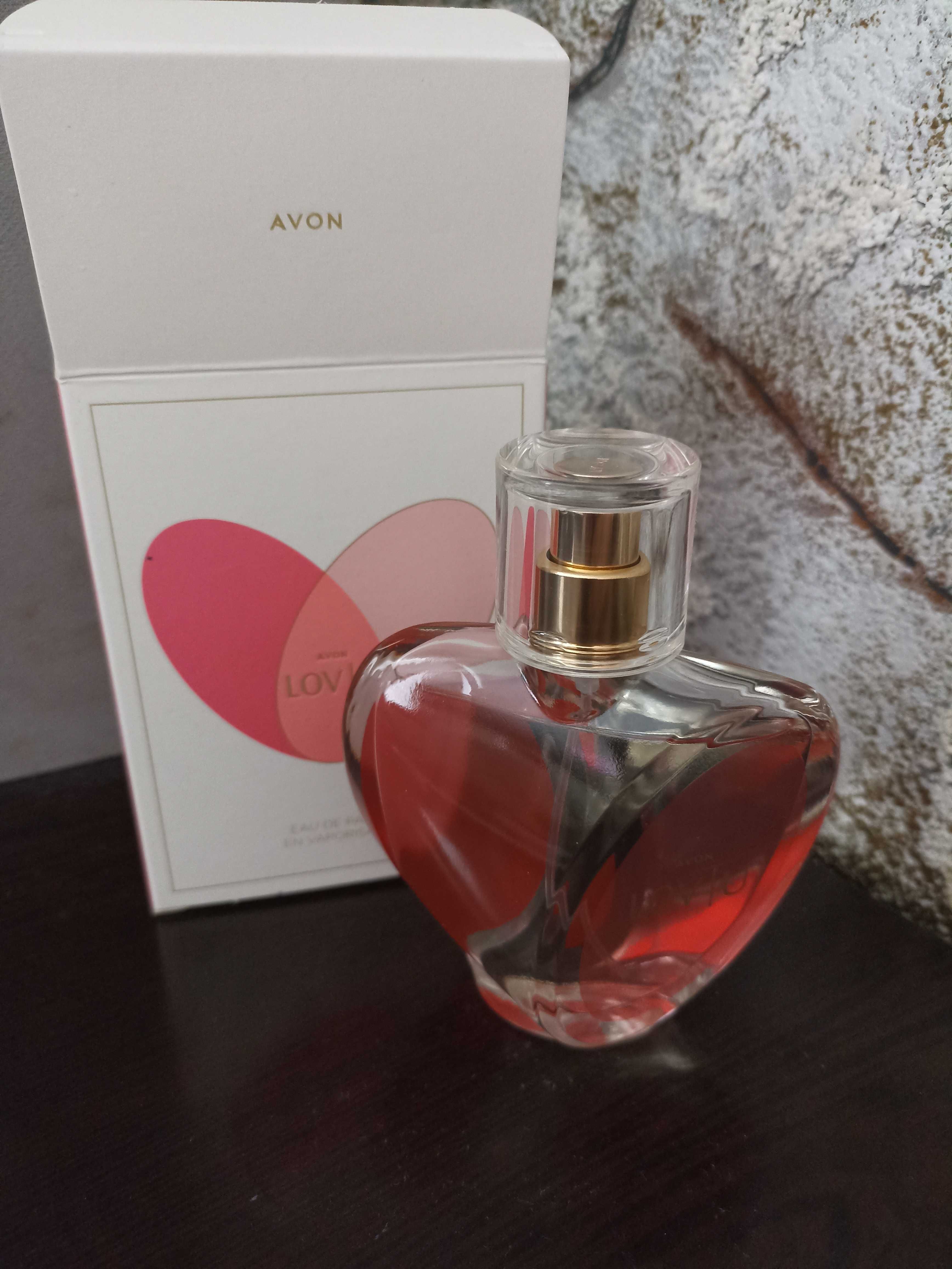 Духи avon lov l u малина троянда кашемирове дерево парфуми