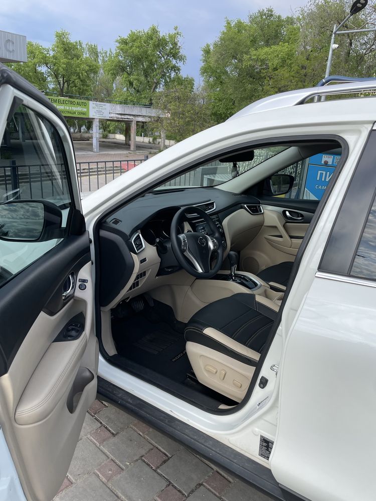 Nissan rogue 2016