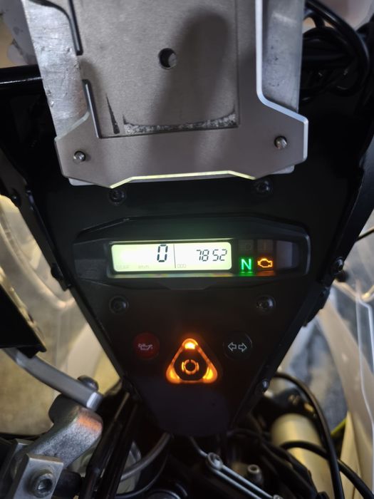 Husqvarna 701 Enduro 2021 • 7.852 km • Escape Remus • Extras Premium