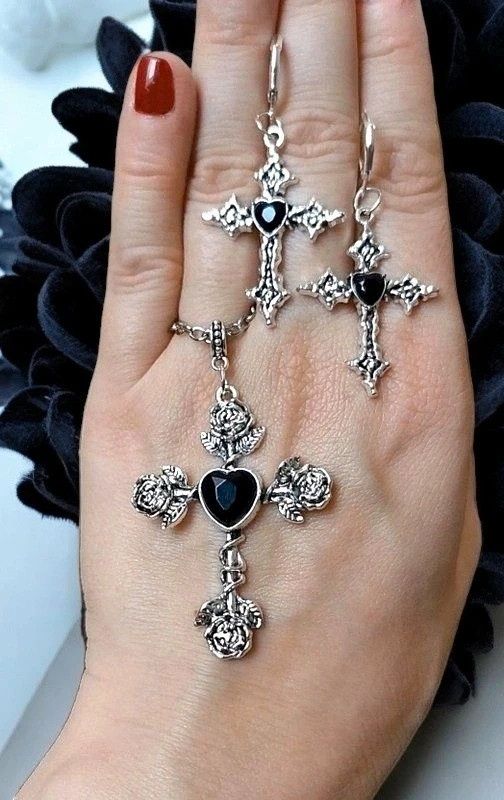 Komplet Biżuterii Srebrny Naszyjnik Kolczyki Czarne Serca Róże Gothic