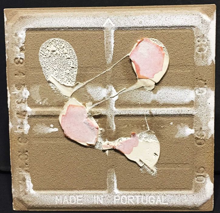 Azulejo antigo Português com imagem de bruxa