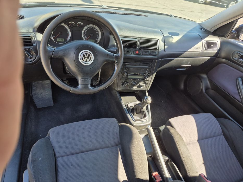 Golf 2003  4 1.6 3.200