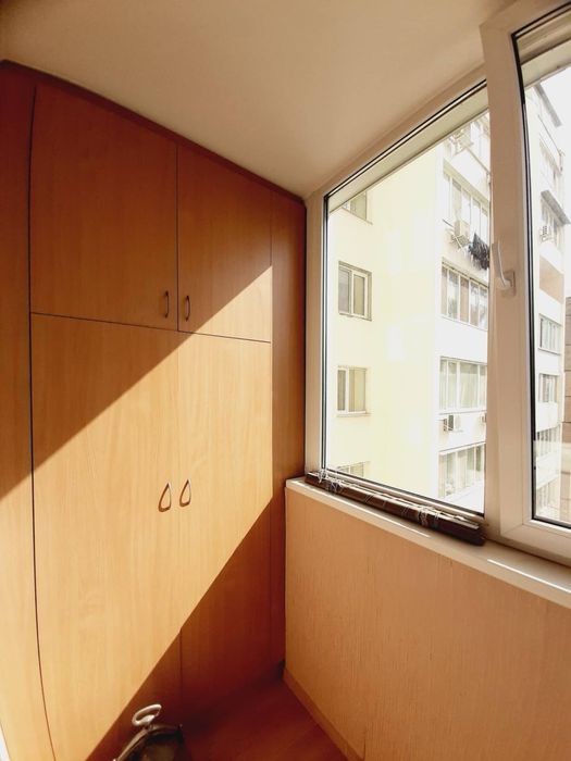 3 кімнатна квартира Рекордна / р-н Будинку меблів БК "Стікон"