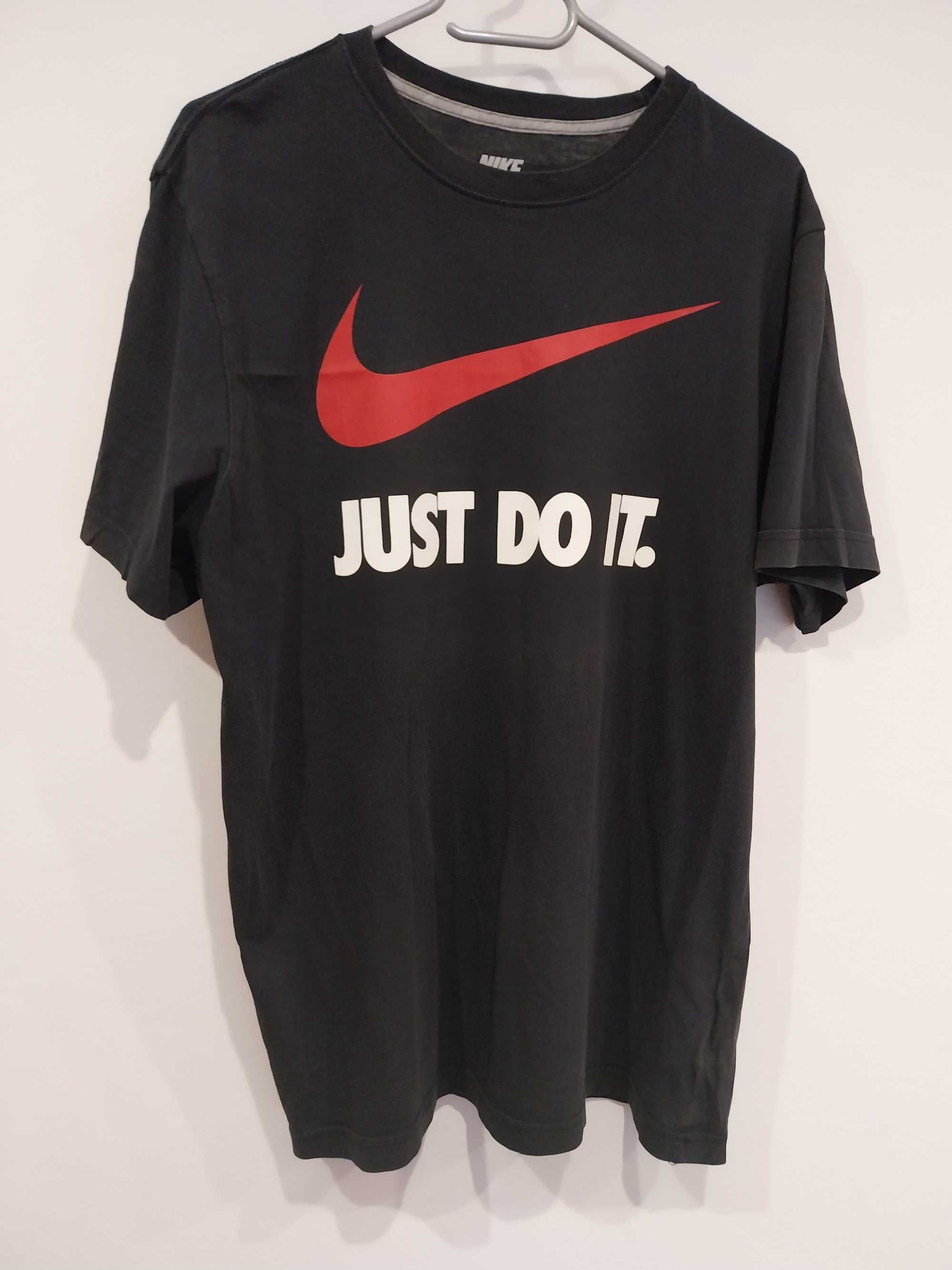 Koszulķa męska nike