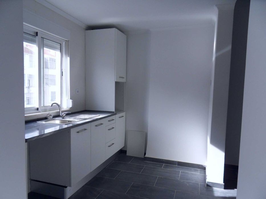 T2 na Baixa da Banheira a 2 minutos da estação de comboios e Bus