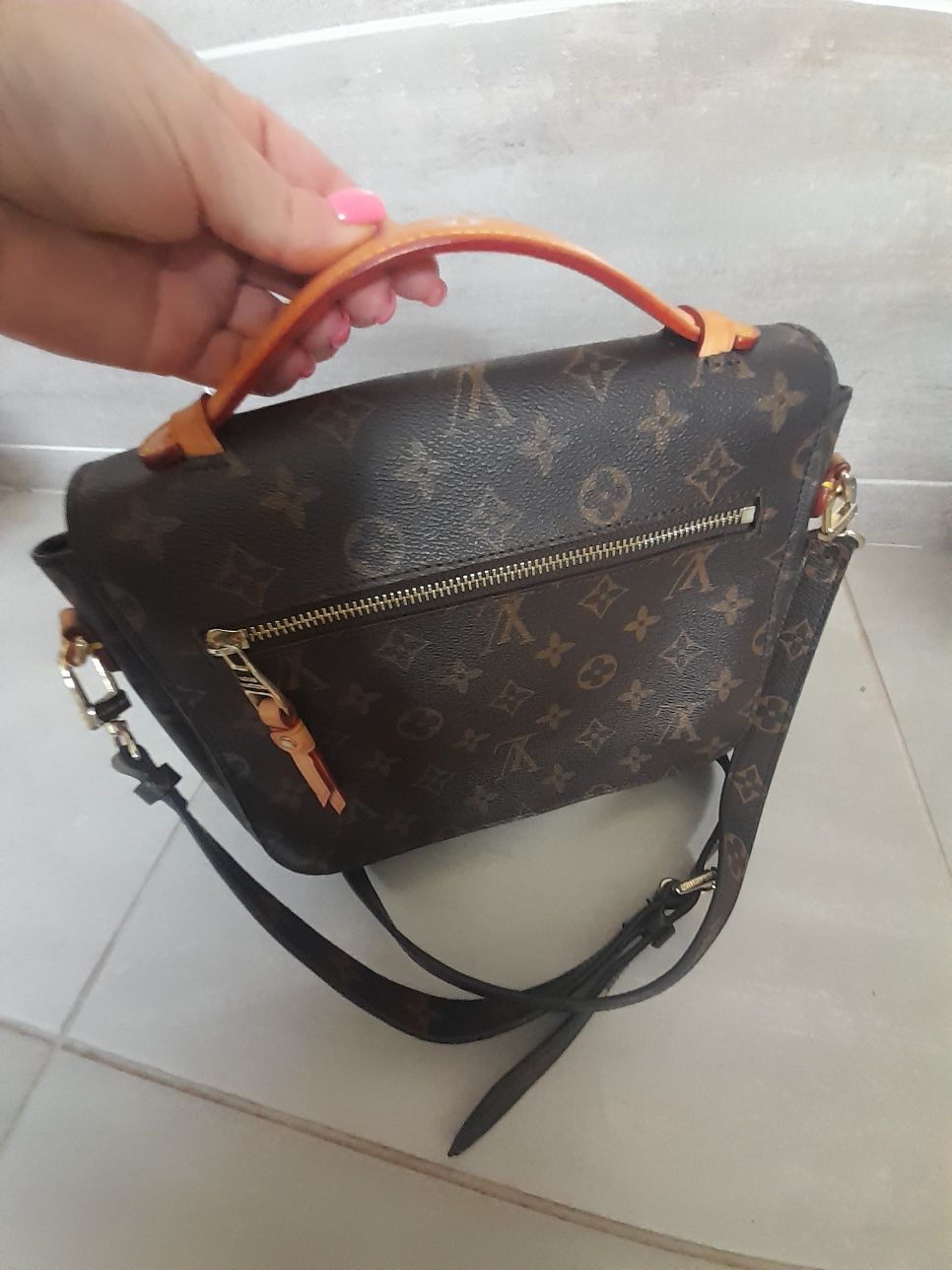 Сумка Louis Vuitton Pochette metis комікс