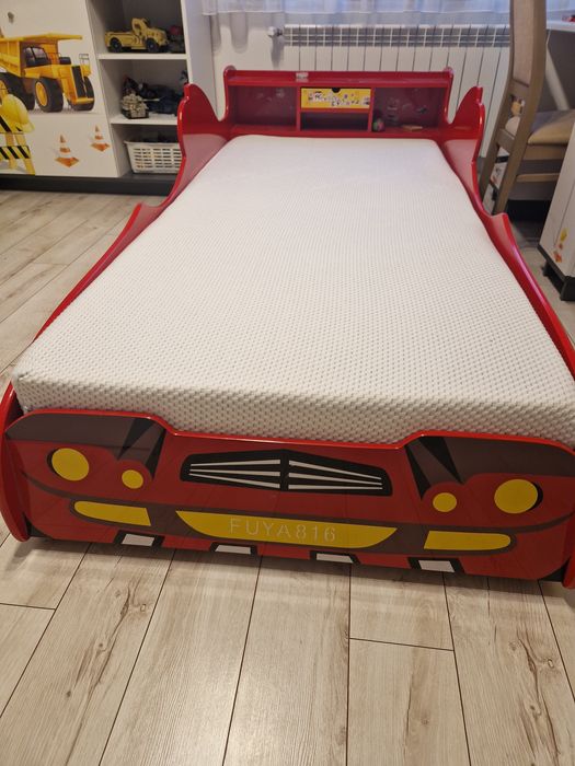 Łóżko dziecięce samochód