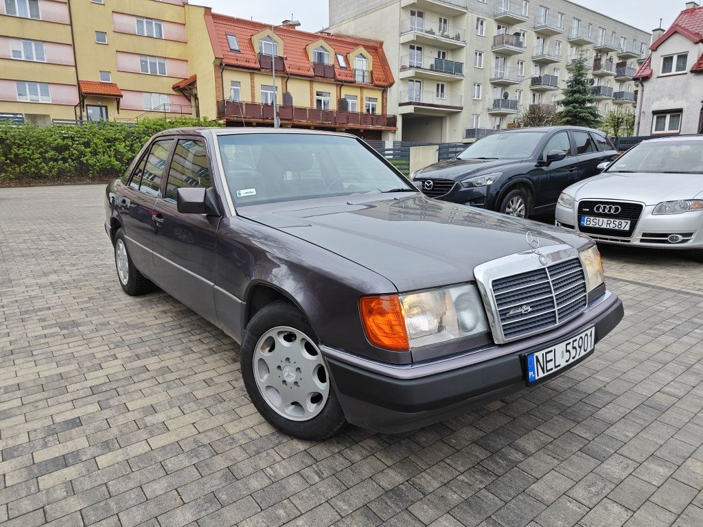 Mercedes Benz W124 300D E klasa