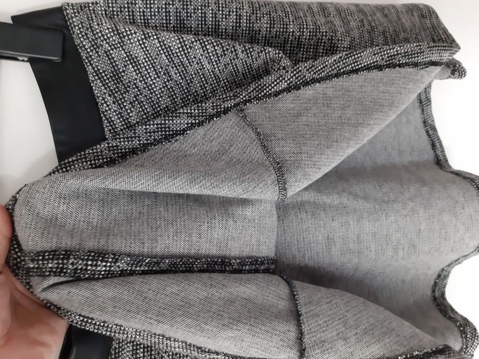 Melanżowa spodniczka m h&m 38 rozkloszowana