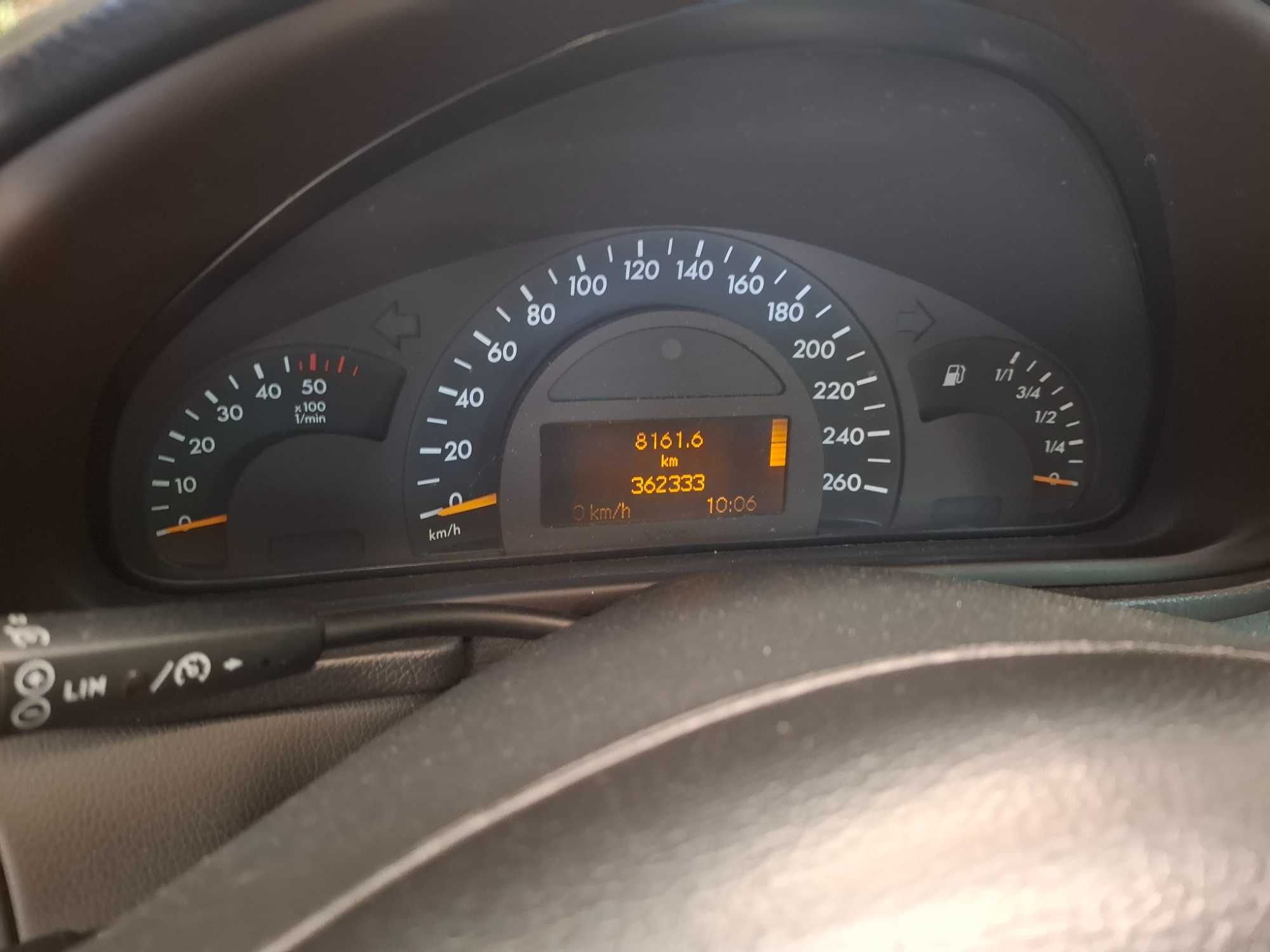 Carrinha Mercedes C270