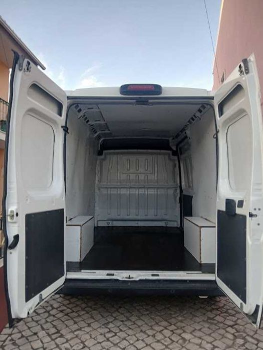 Peugeot Boxer 2.0 Blue HDI 130 CV L2H2  Ano 2019 - Premium