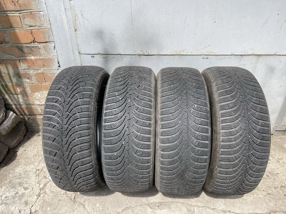 Комплект зимової гуми GoodYear Ultra Grip 9 205/55 r16