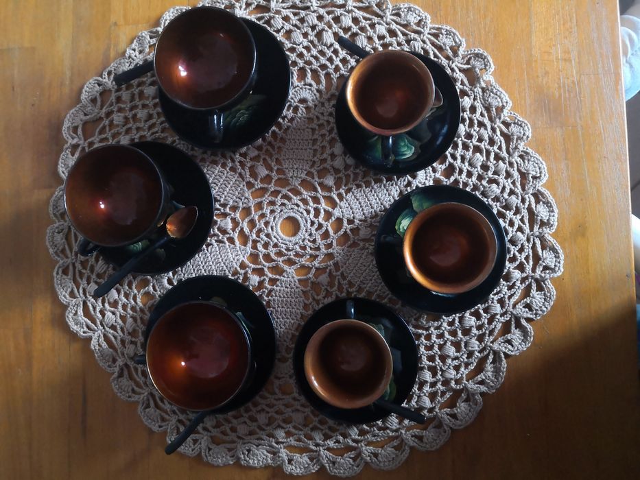 Zestaw do herbaty i kawy z laki / chiński / 6 filiżanek i 6 talerzyków