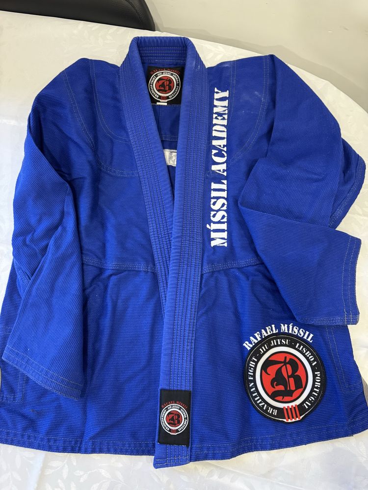 Roupa de  Jui Jitsu  tamanho s